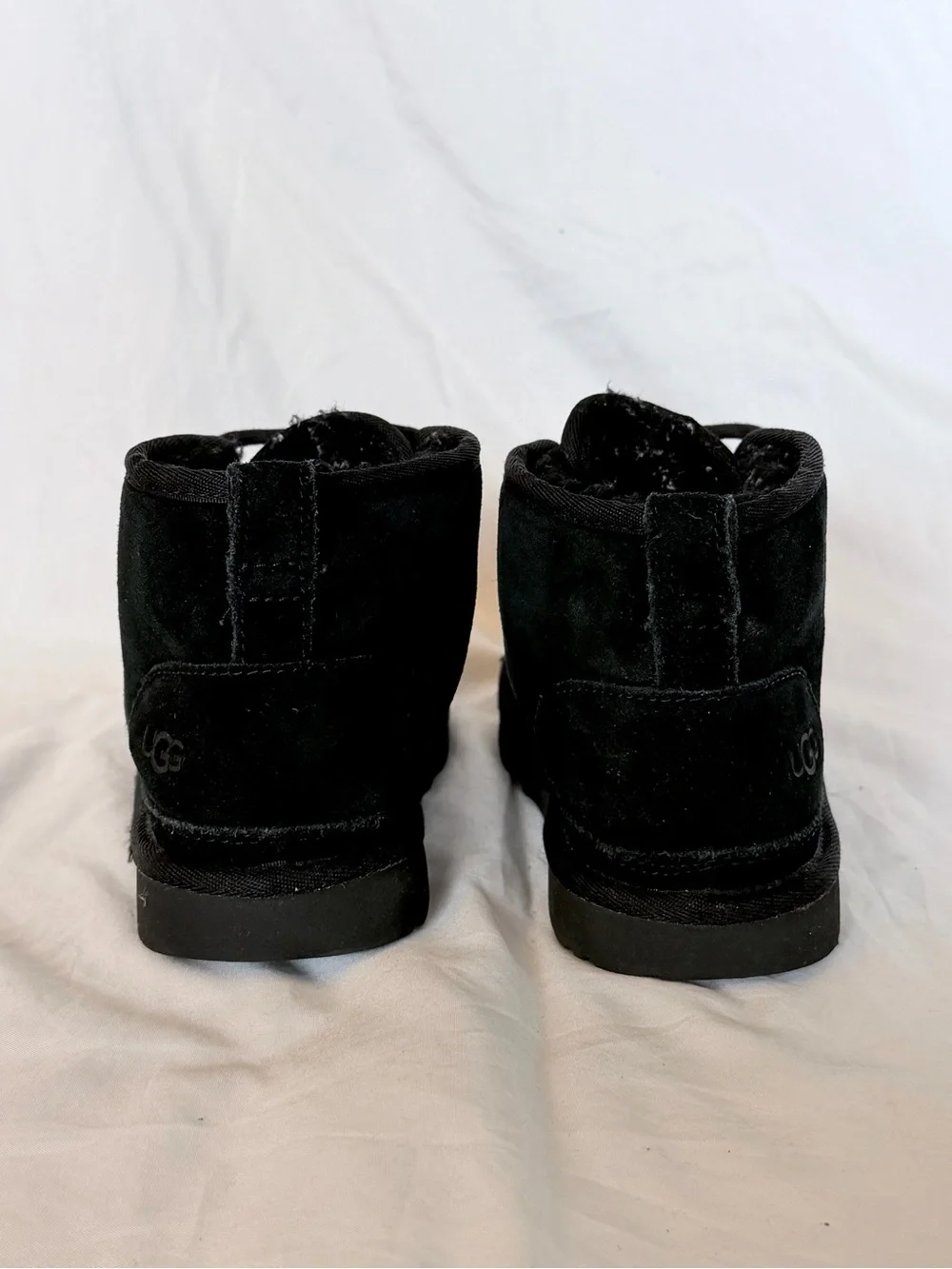 UGG Kids Black Nuemel II Chukka Boots Size 2Y